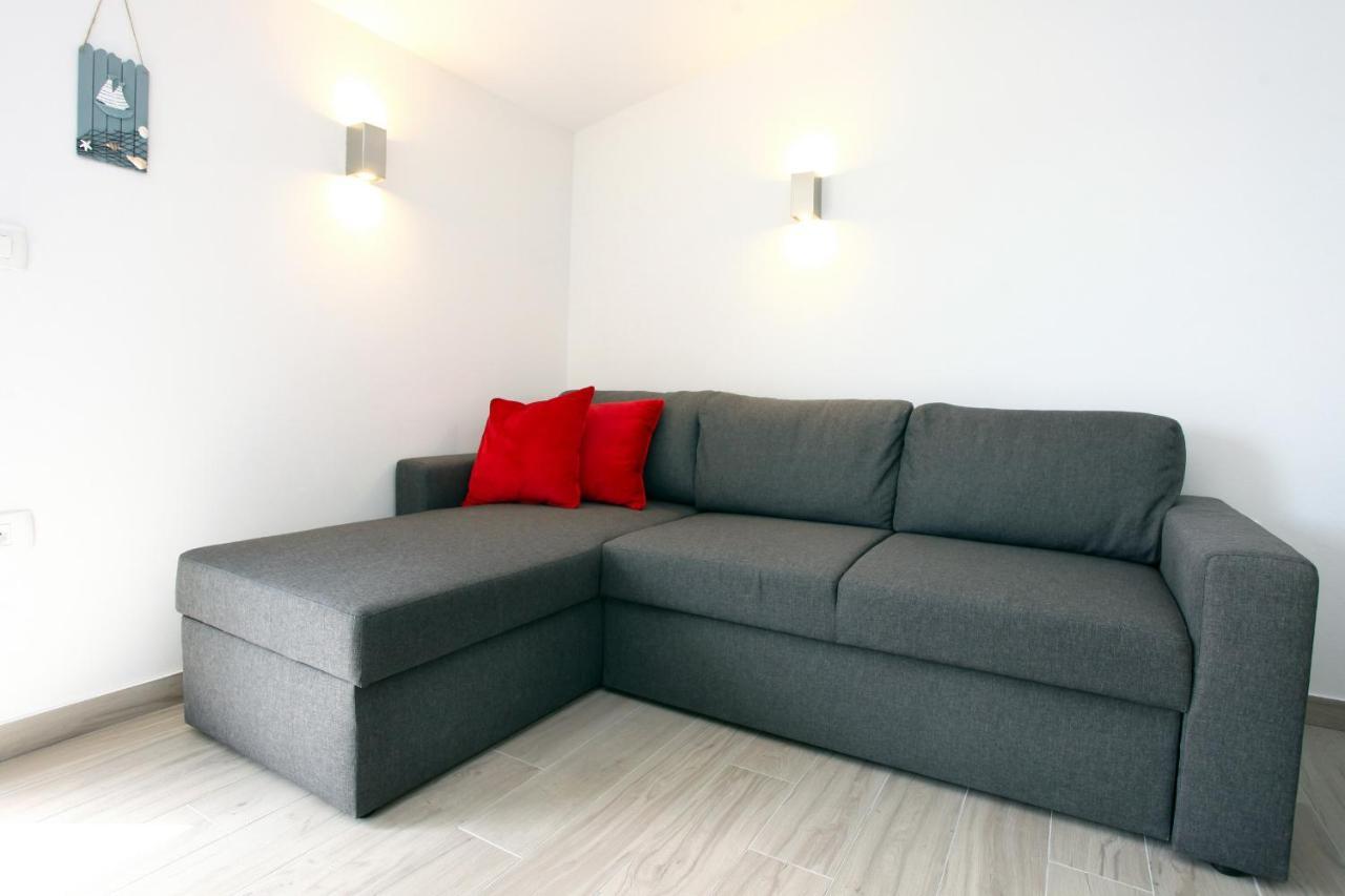 Sea View Istrian Countryside Apartment - Rota Dragonja Bagian luar foto